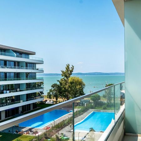 Myflat Wave Luxury 44 Suite Siófok Kültér fotó