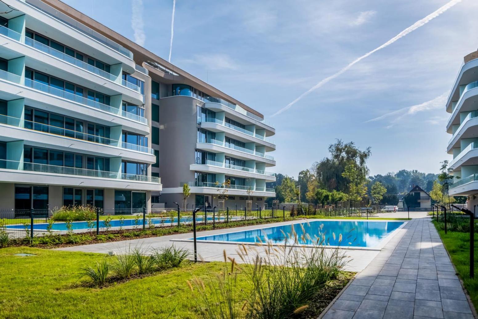 Myflat Wave Luxury 44 Suite Siófok Kültér fotó