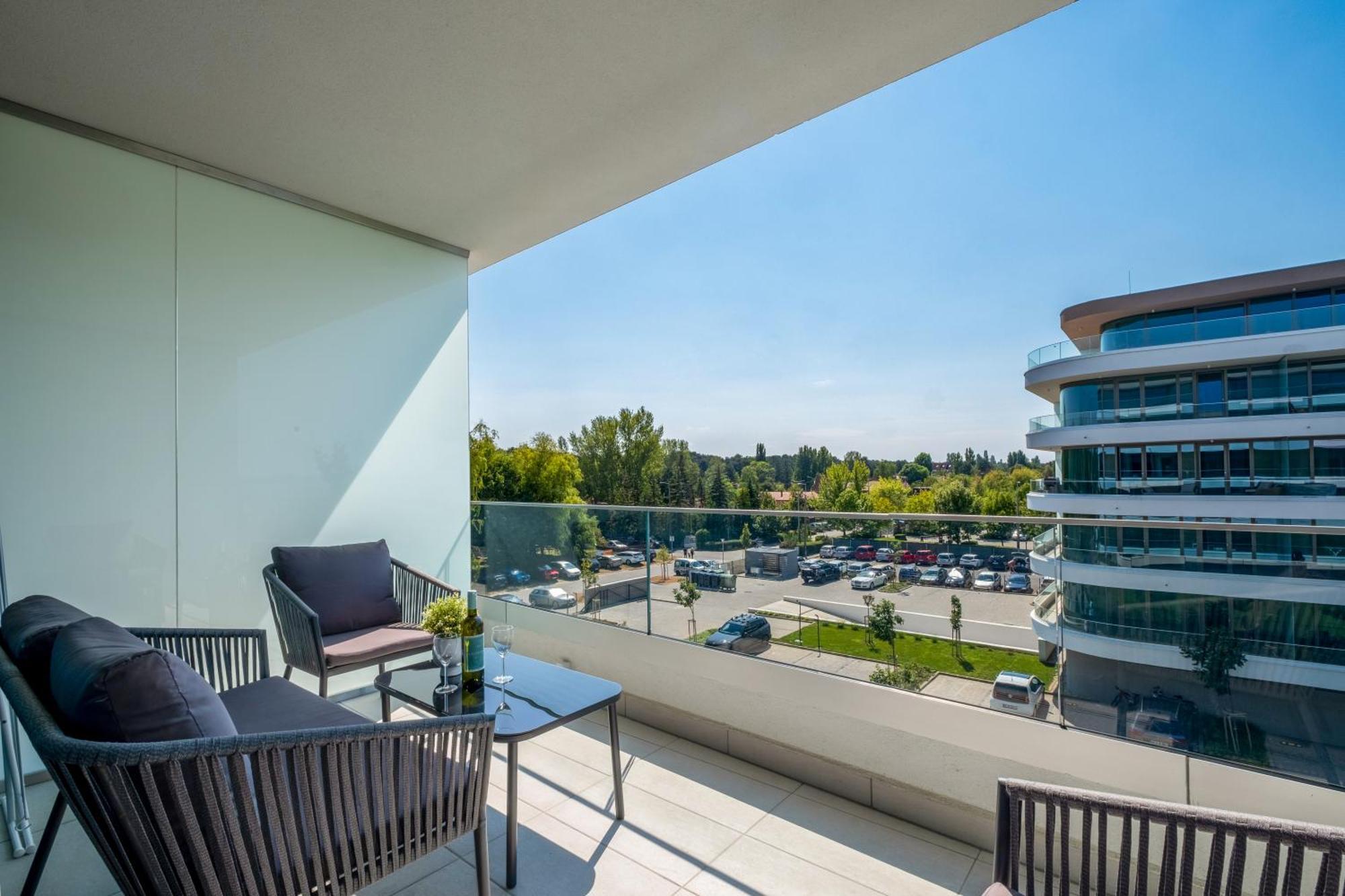 Myflat Wave Luxury 44 Suite Siófok Kültér fotó